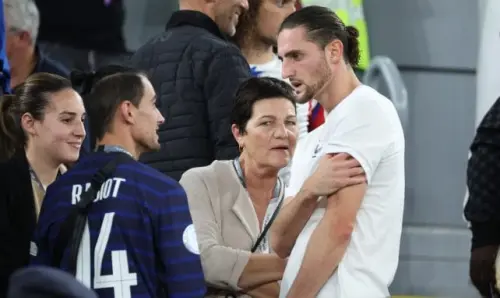 Le pesanti accuse di Véronique Rabiot contro Nasser Al-Khelaïfi e il PSG