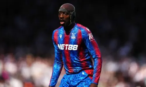 Premier League: Jean-Philippe Mateta segna un gol splendida nel suo ritorno!