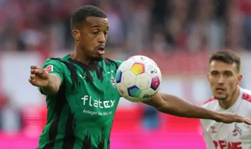 Alassane Pléa incanta il Gladbach nella sua 200ª partita di Bundesliga