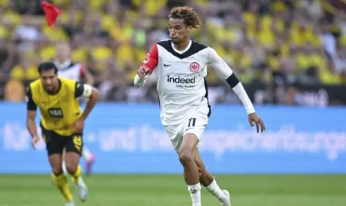 Eintracht Francoforte: Hugo Ekitike manda in visibilio la Premier League!