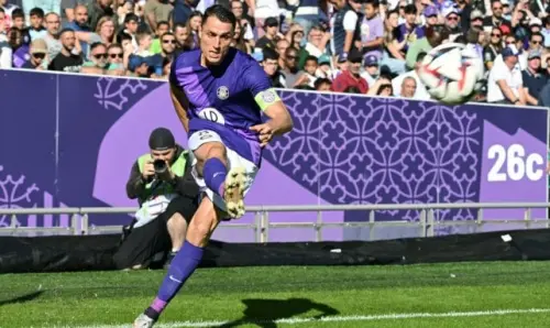 Video: i due incredibili gol di Bourgault e Sierro nella partita Toulouse-Brest