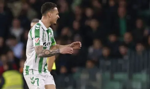 Manchester United: il Real Betis disposto a tutto pur di trattenere Antony