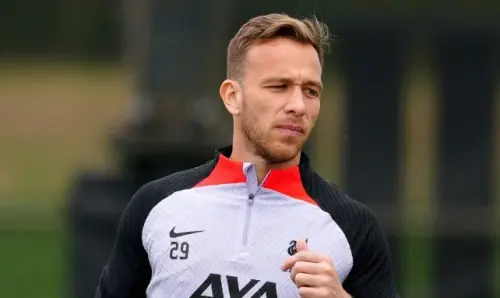 Arthur Melo derubato in un parcheggio